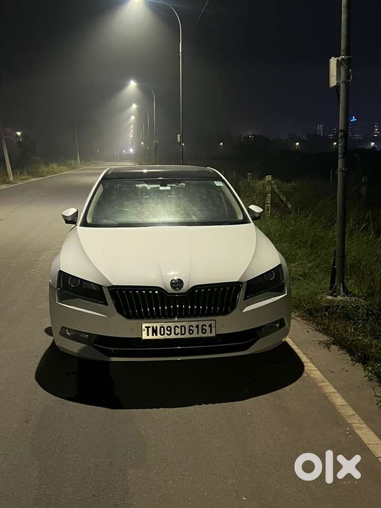 Skoda Superb Laurin 2016 Km Driven