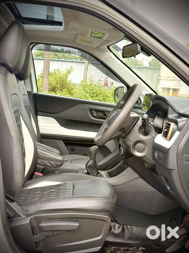 Tata Punch Accomplished Mt Sunroof, 2023, Petrol