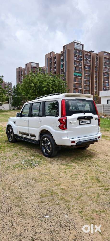 Mahindra Scorpio Classic 2.2 S 11 Mt 7 Str, 2024, Diesel