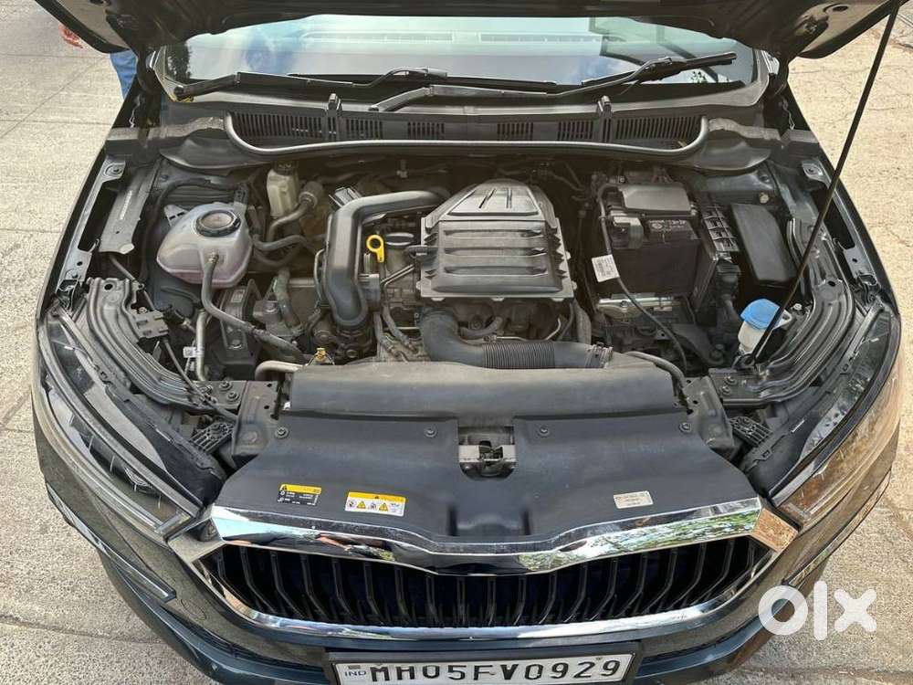 Skoda Slavia 1.0 Tsi Style At, 2025, Petrol