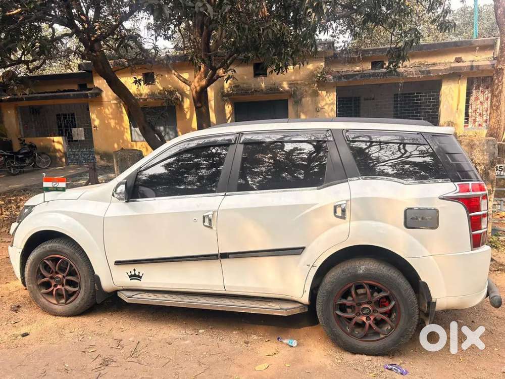 Mahindra Xuv500 2017 Diesel 65000 Km Driven