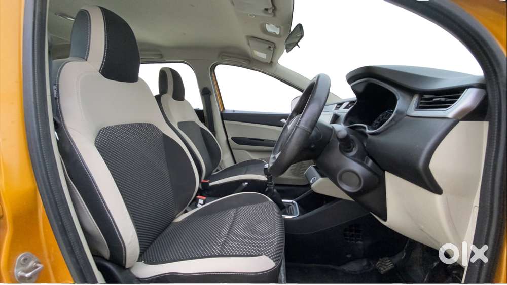 Renault Triber 1.0 Rxz Dual Tone, 2019, Petrol