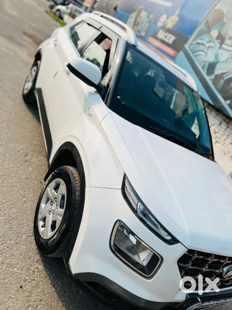 Hyundai Venue S 1.2 Petrol, 2019, Petrol