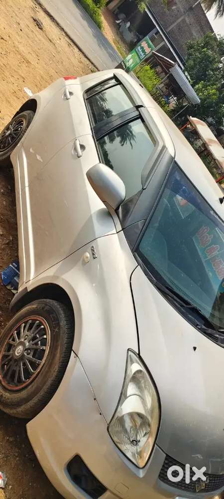 Maruti Suzuki Swift 2007 Diesel 122000 Km Driven