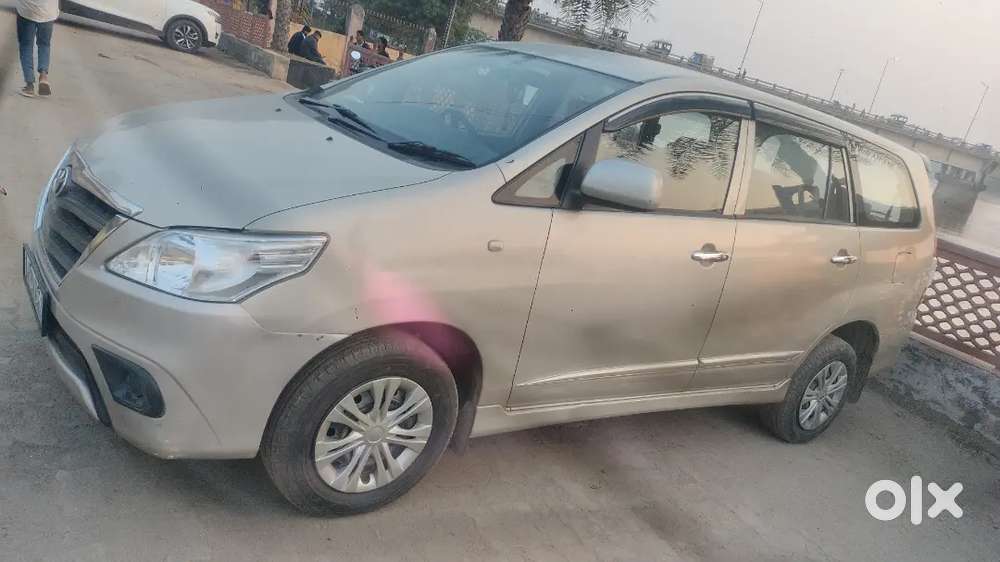 Toyota Innova 2015 Diesel 145000 Km Driven