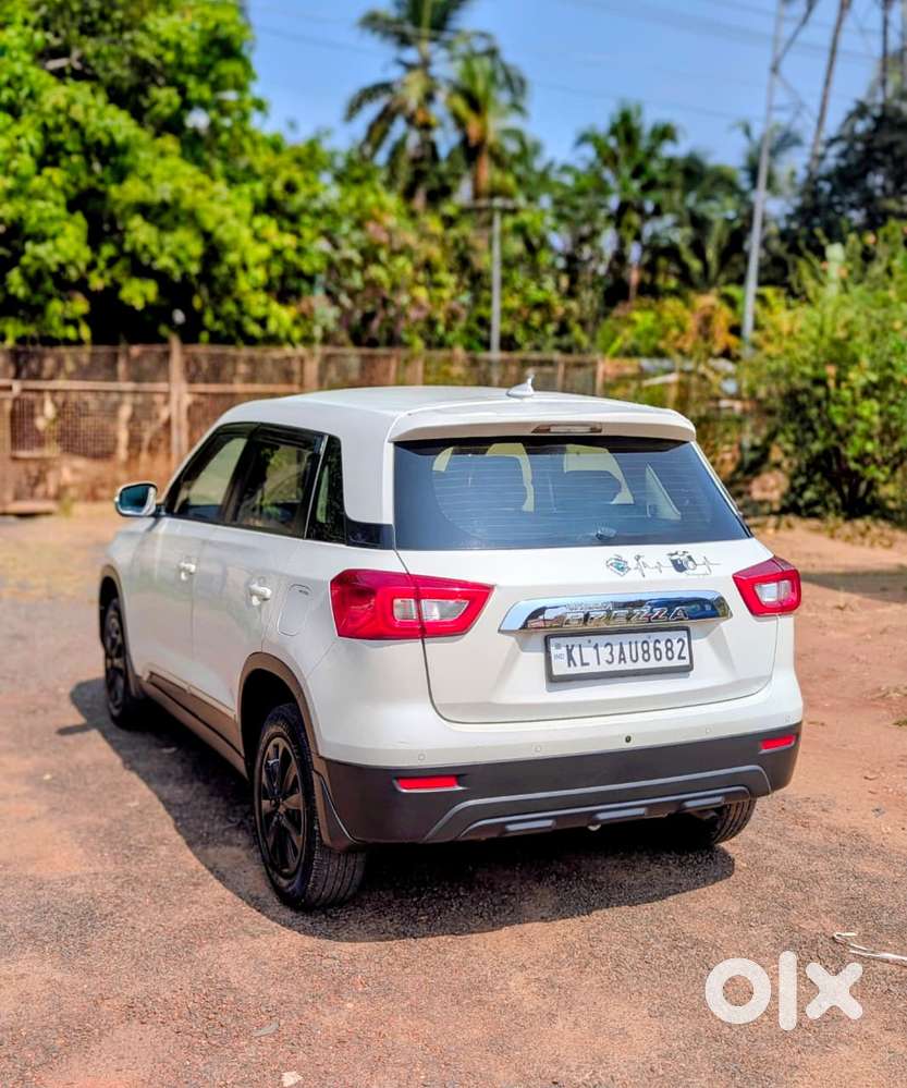 Maruti Suzuki Brezza 1.5 Vxi Smart Hybrid, 2022, Petrol