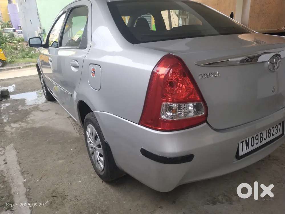 Toyota Etios 2011 Petrol Well Maintained