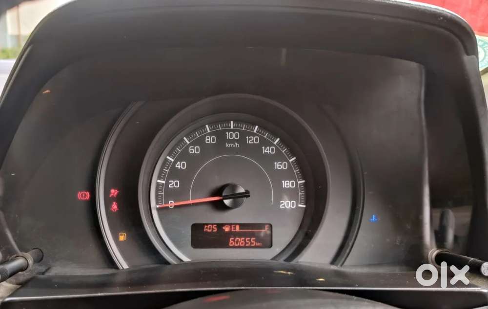 Maruti Suzuki Swift Lxi, 2018, Petrol