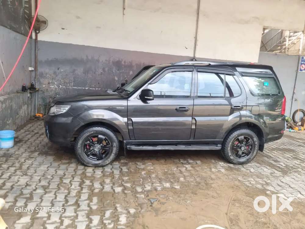 Tata Safari Storme 2015 Diesel Lx 4x2 Black