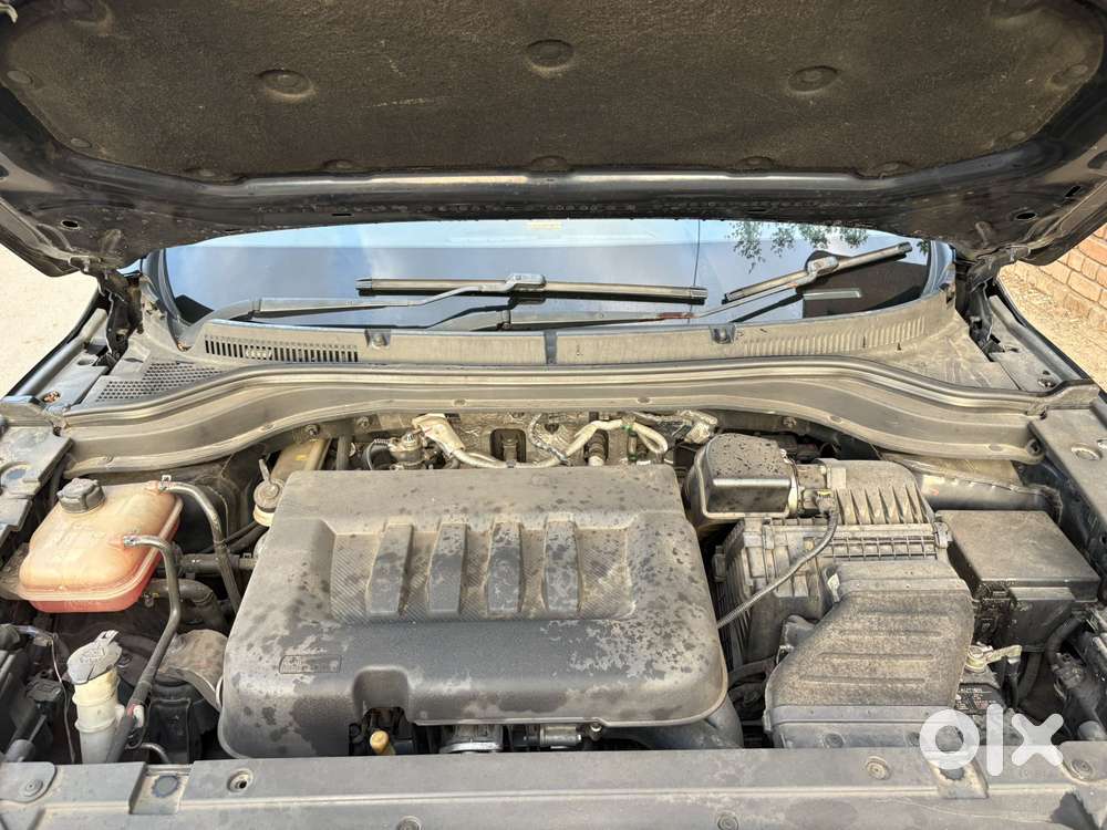 Mahindra Xuv700 2.2 Ax 5 Diesel Mt 7 Str, 2024, Diesel