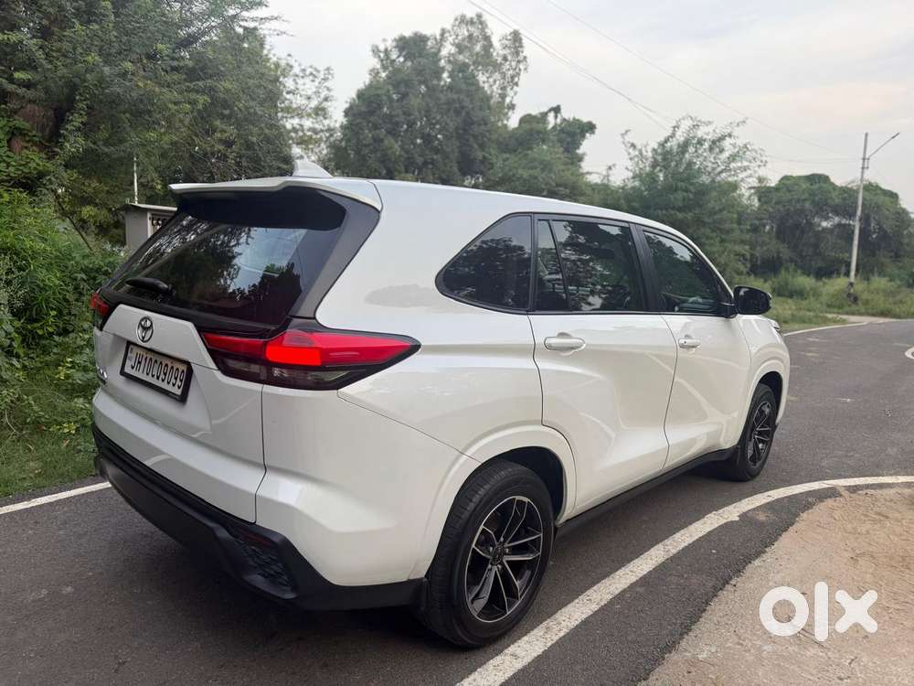 Toyota Innova Hycross 2.0 G-slf 7 Str, 2023, Petrol