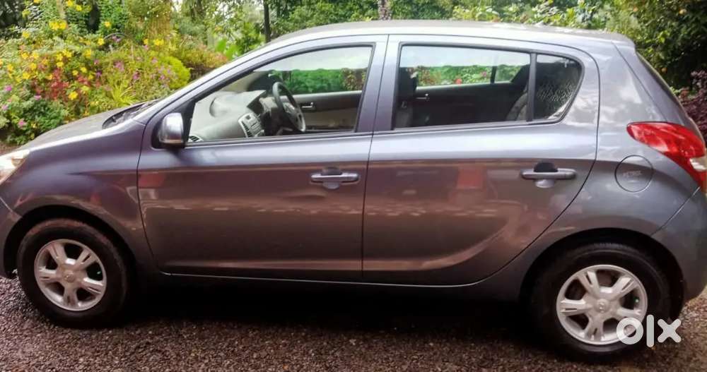 Hyundai I20 Asta At 2011