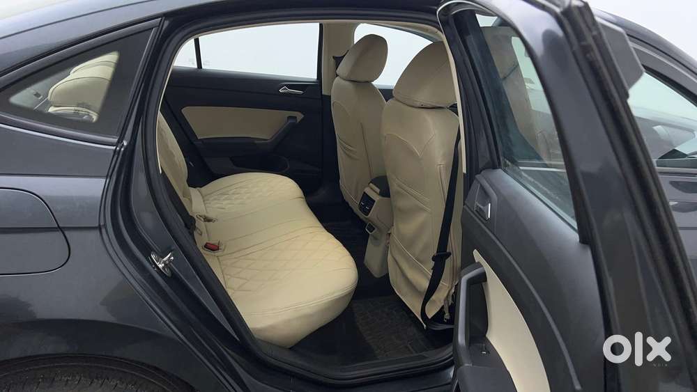 Skoda Slavia Ambition 1.0l Tsi Mt, 2022, Petrol