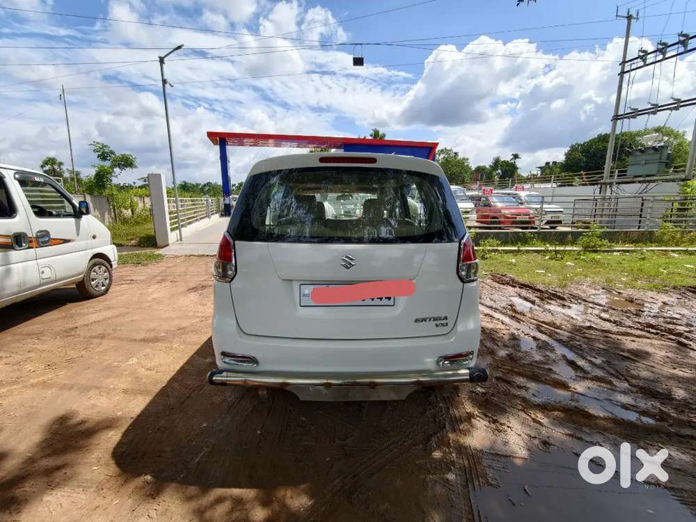 Maruti Suzuki Ertiga Lxi 2014 Km Driven