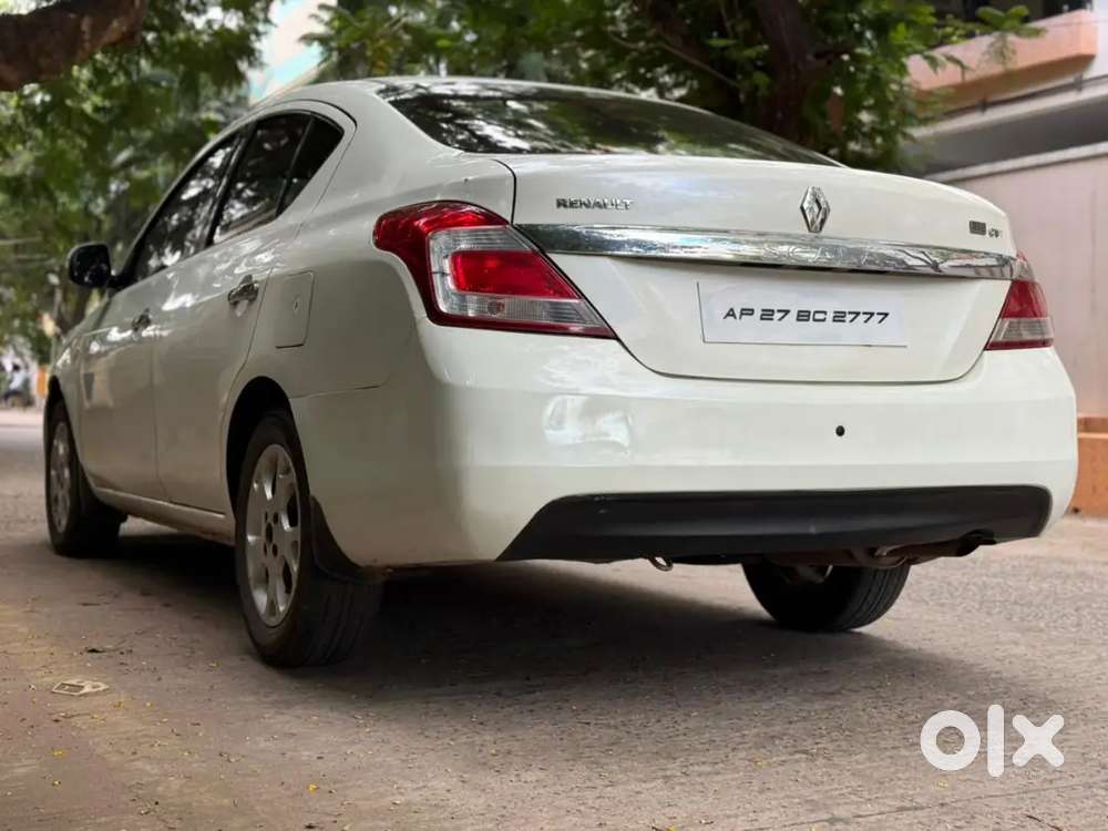 Renault Scala Petrol At 2015