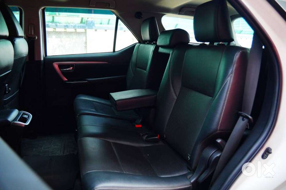 Toyota Fortuner 4x2 Mt 2.8 Diesel, 2021, Diesel