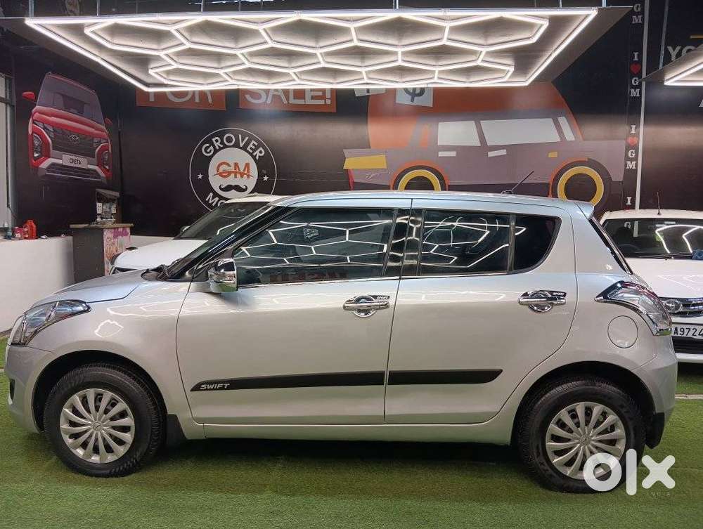 Maruti Suzuki Swift Vxi 1.2 Abs Bs-iv, 2012, Petrol
