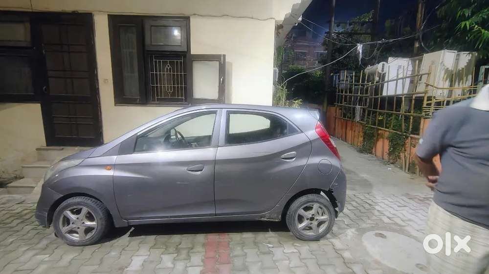 Hyundai Eon Magna Sports 2012