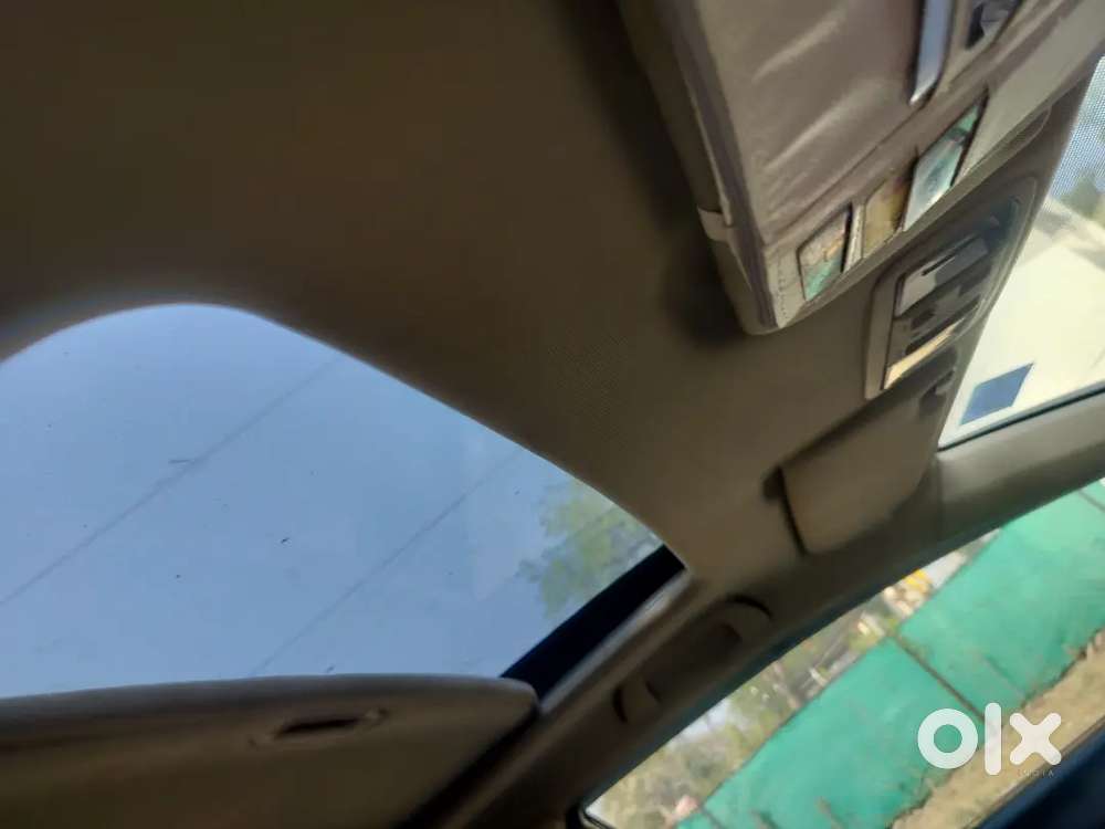 Honda Civic 2011 Cng & Petrol 65000 Km Driven, Sunroof,all Tyre New