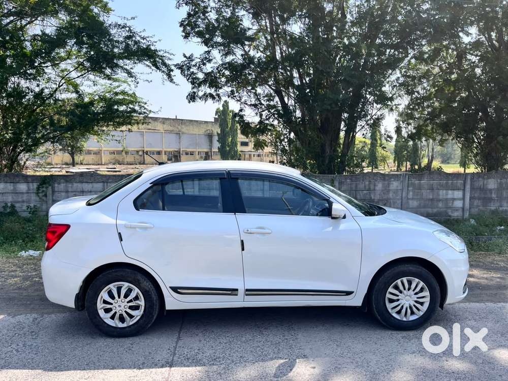 Maruti Suzuki Swift Dzire 1.3 Vxi, 2022, Cng & Hybrids