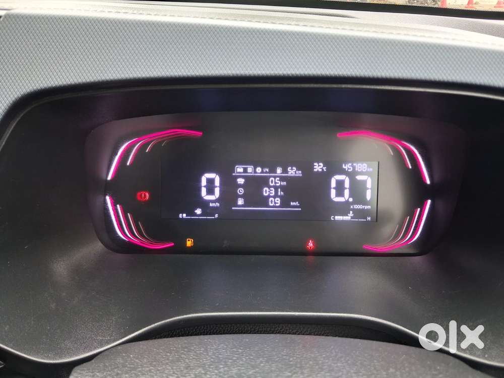 Kia Carens 1.5 Premium 7 Str, 2022, Petrol
