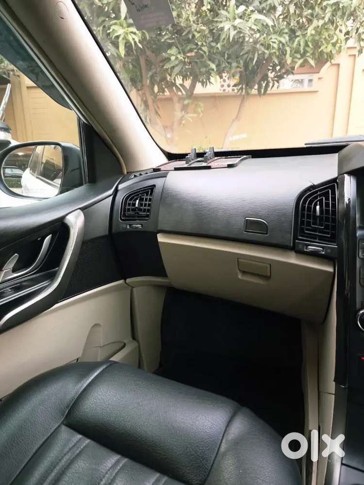 Mahindra Xuv500 2017 Diesel 98000 Km Driven