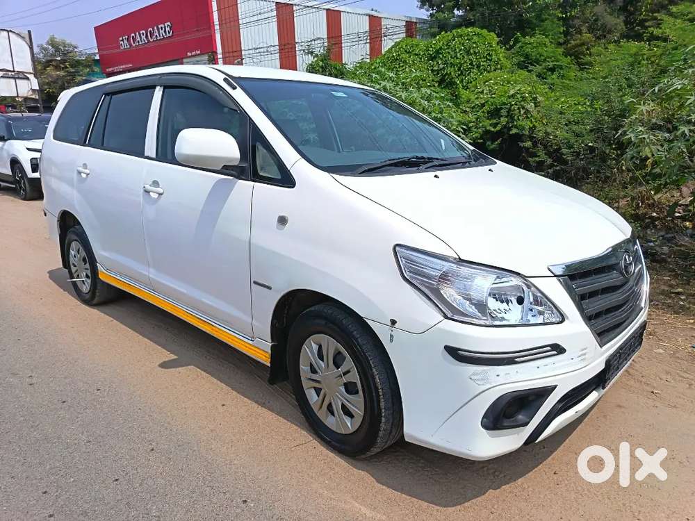 Toyota Innova, 2.5 G, Diesel , T ' Board Car