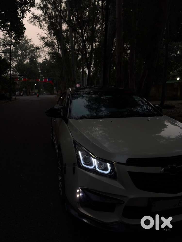 Chevrolet Cruze 2015 98000 Km Driven