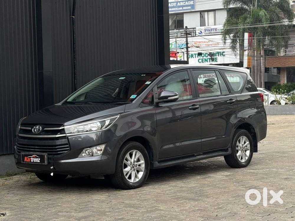 Toyota Innova Crysta 2.4 G Mt, 2016, Diesel