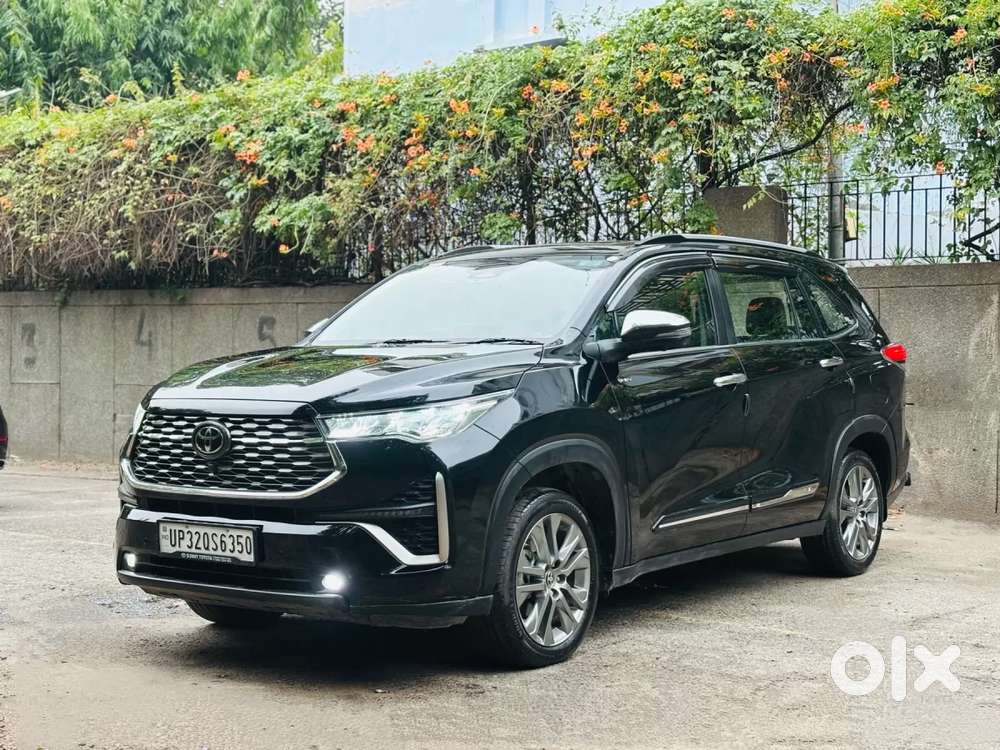 Toyota Innova Hycross 2.0 Zx (o) Hybrid 7 Str, 2025, Petrol
