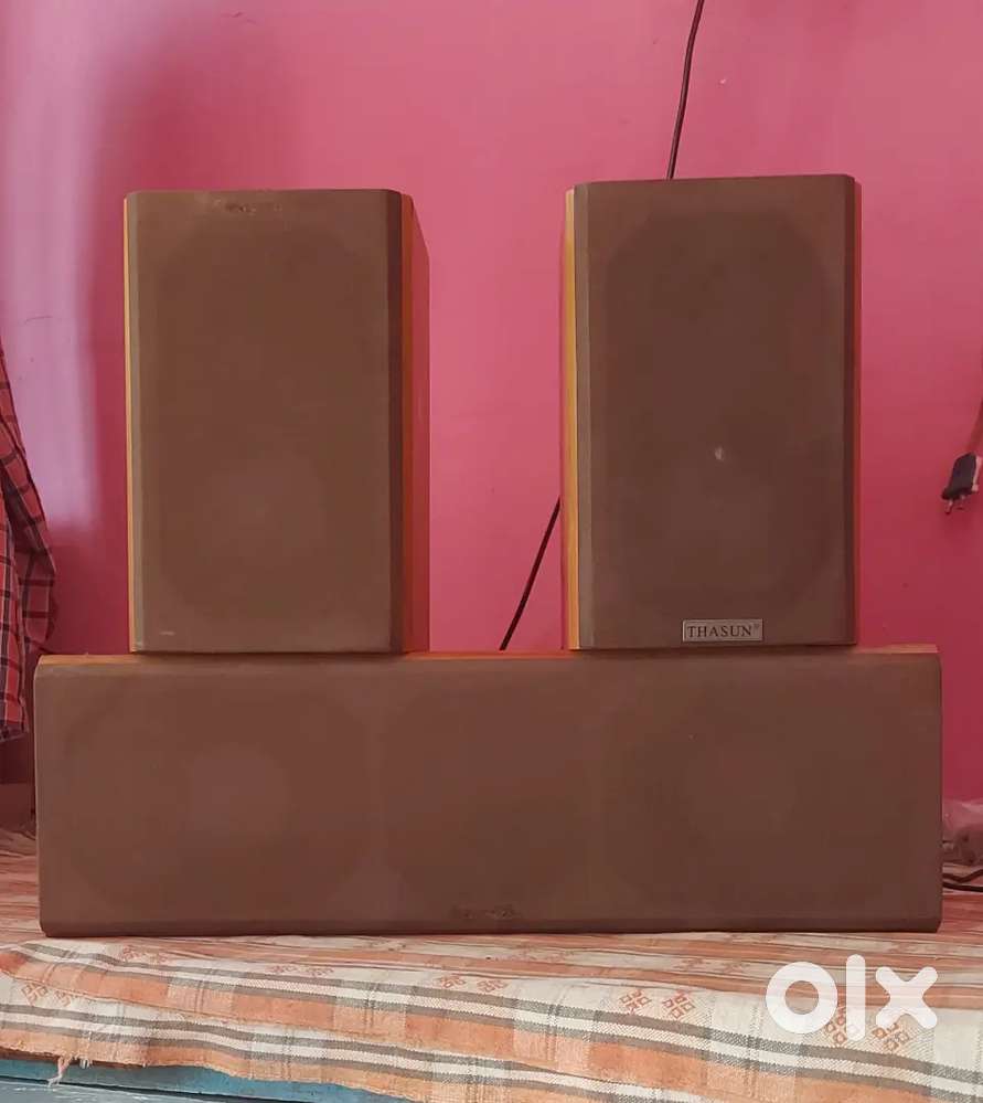 Centre big size speaker +side speaker 2