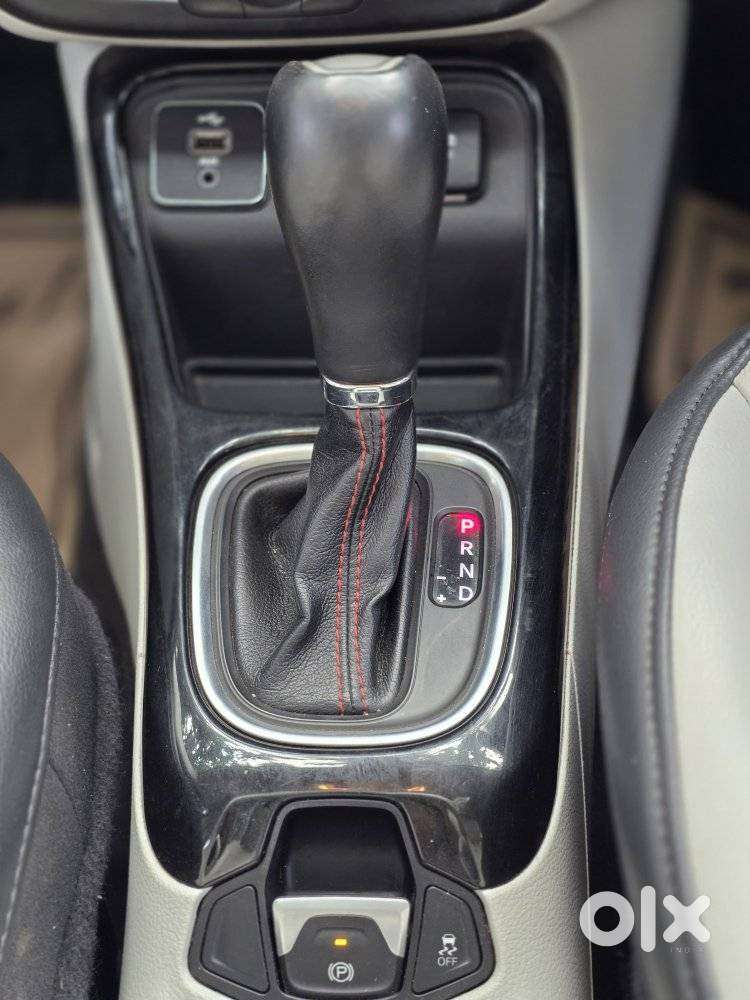 Jeep Compass, 2019, Petrol