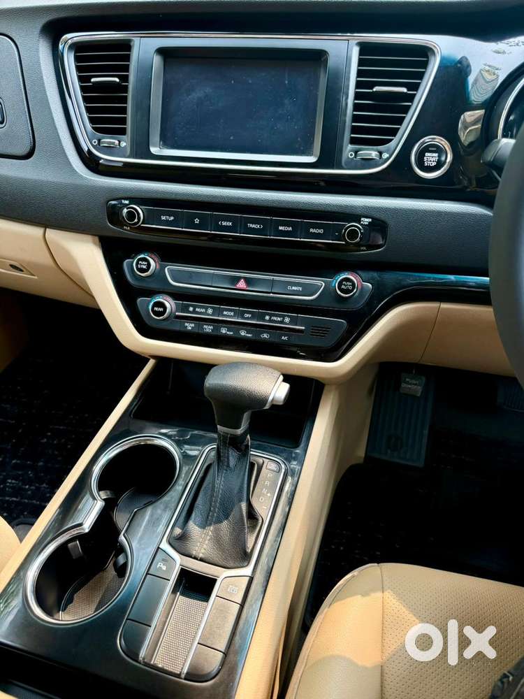 Kia Carnival Prestige, 2022, Diesel