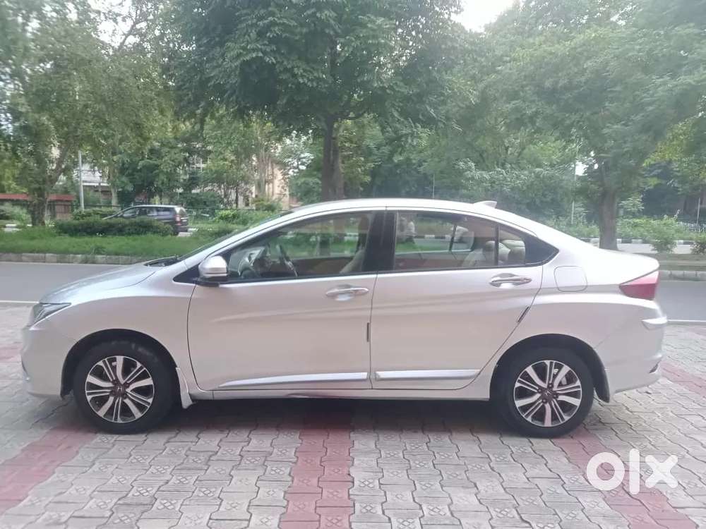 Honda City I-vtec Cvt V, 2018, Petrol