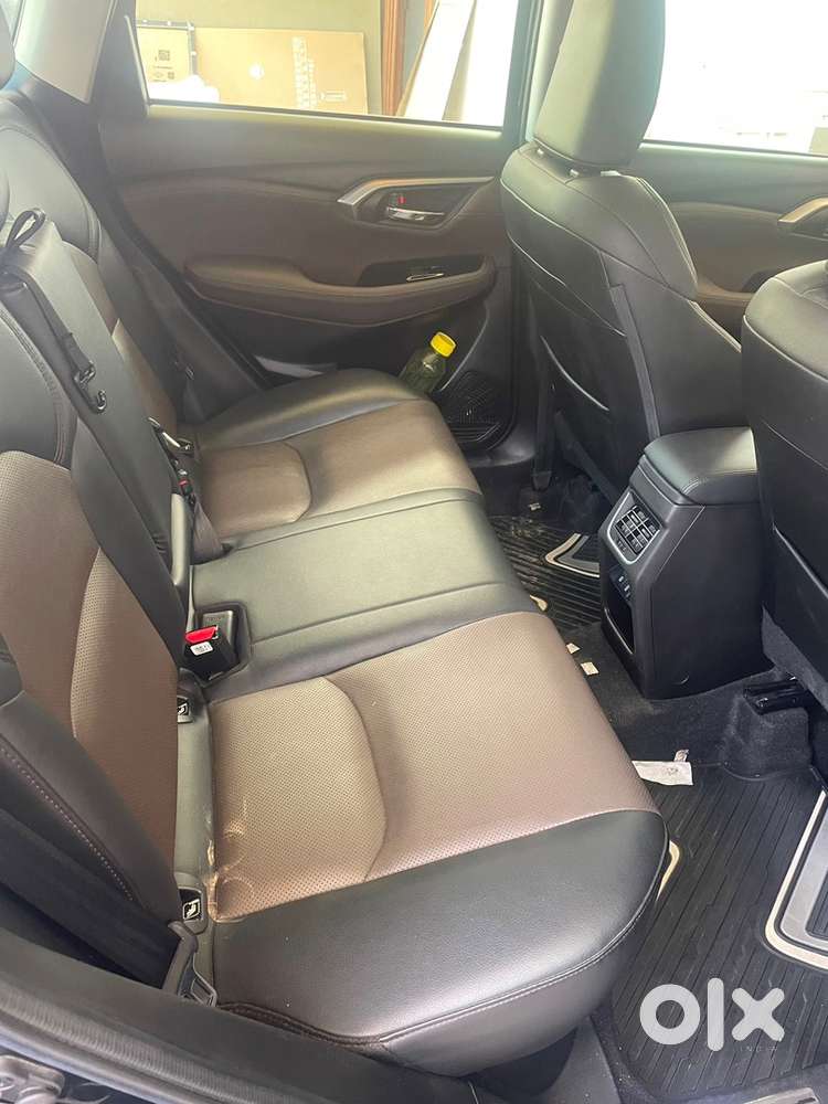 Toyota Urban Cruiser 2023 Hyryder Petrol Automatic