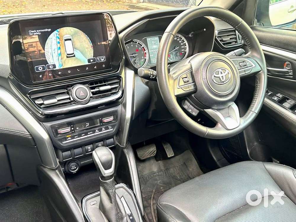 Toyota Urban Cruiser Hyryder 1.5 V Neo Drive At, 2025, Petrol