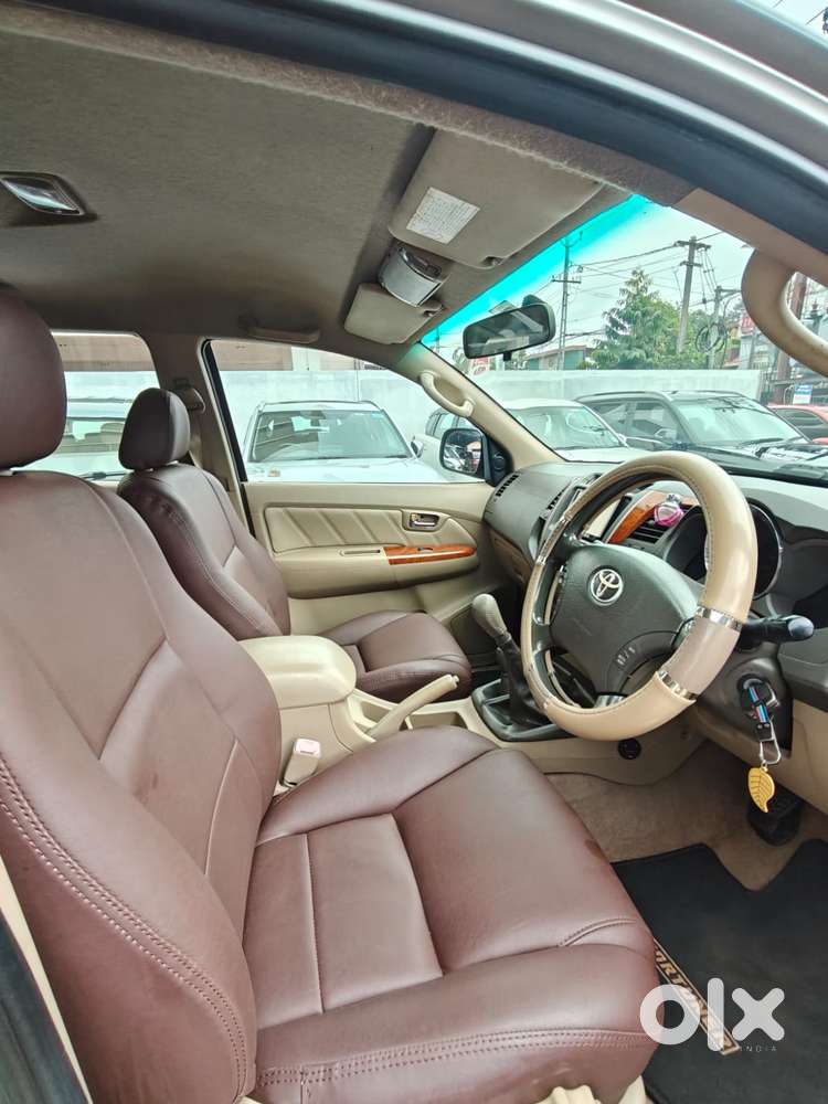 Toyota Fortuner 3.0 4x4 Manual, 2010, Diesel