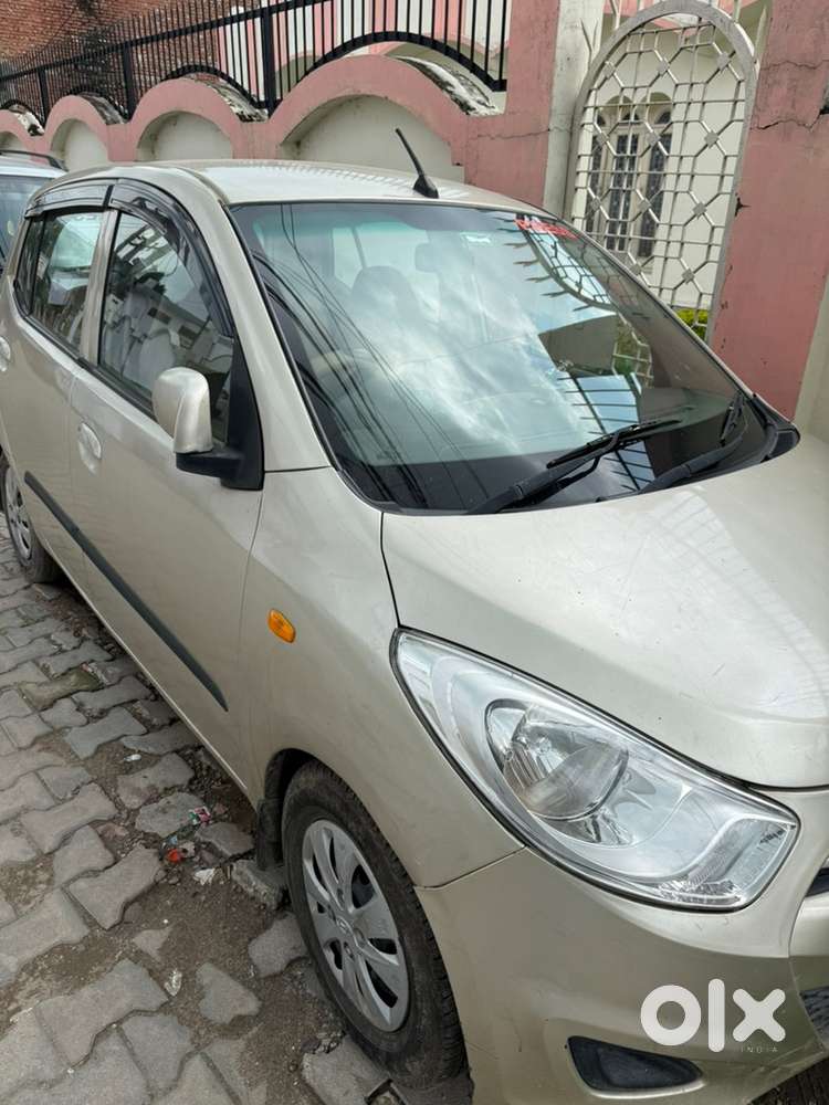 Hyundai I10 Magna O Petrol Automatic 2nd Owner 2012