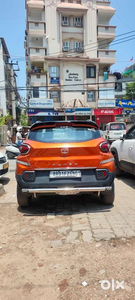Tata Punch 1.2 Revotron Creative Amt Dual Tone, 2023, Petrol
