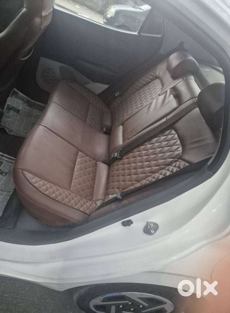 Hyundai Aura 1.2 Sx Cng, 2023, Cng & Hybrids