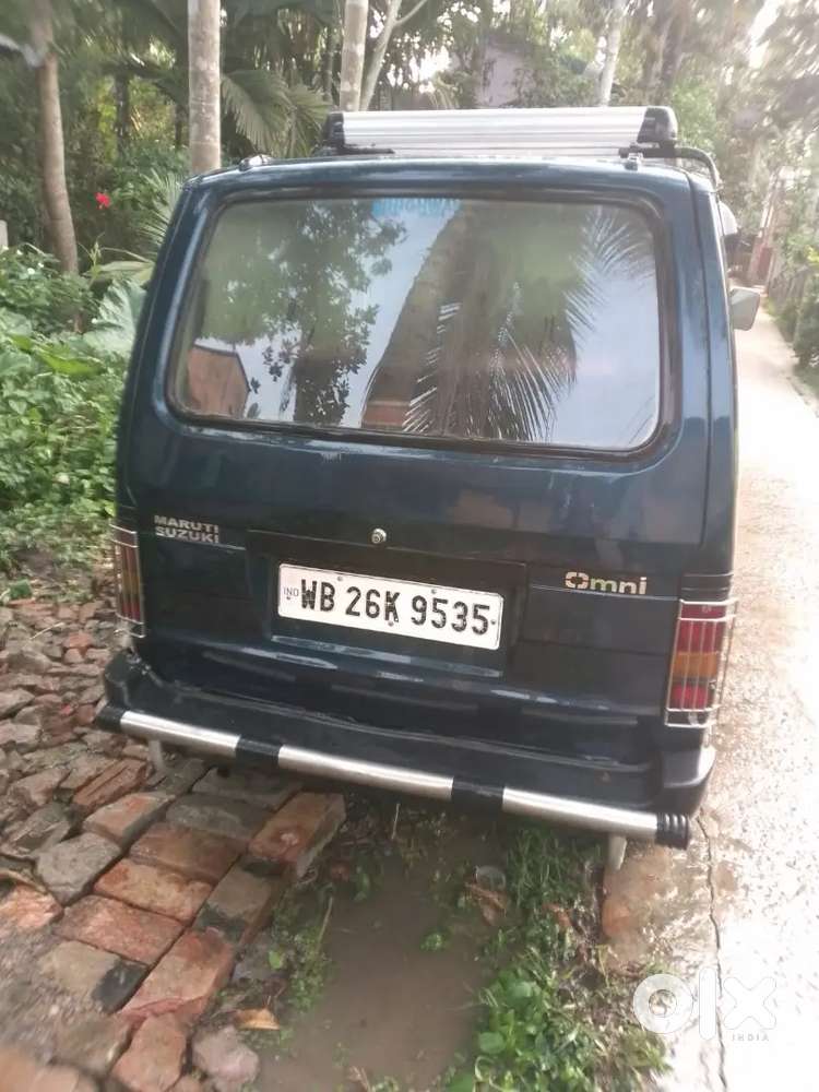 Maruti Suzuki Omni 2011