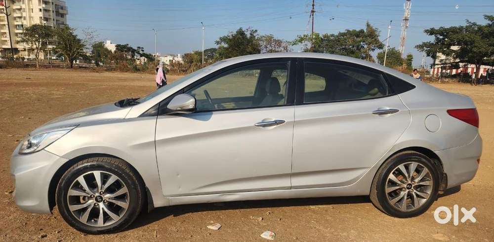 Hyundai Fluidic Verna 2015