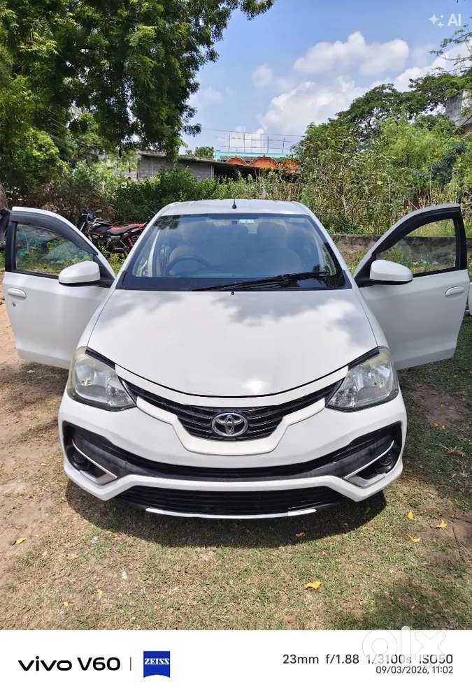 Toyota Etios Gd Platinum 2017 1st Owner Very Good Condition