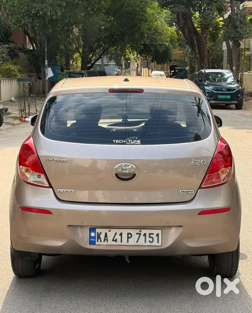 Hyundai New I20 2012 Diesel 120000 Km