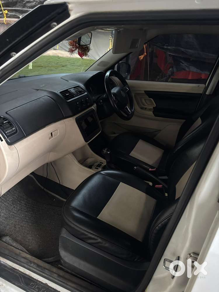 Skoda Fabia Petrol Manual 2013