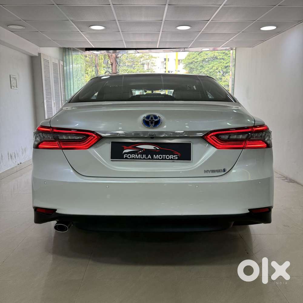 Toyota Camry Hybrid, 2022, Petrol