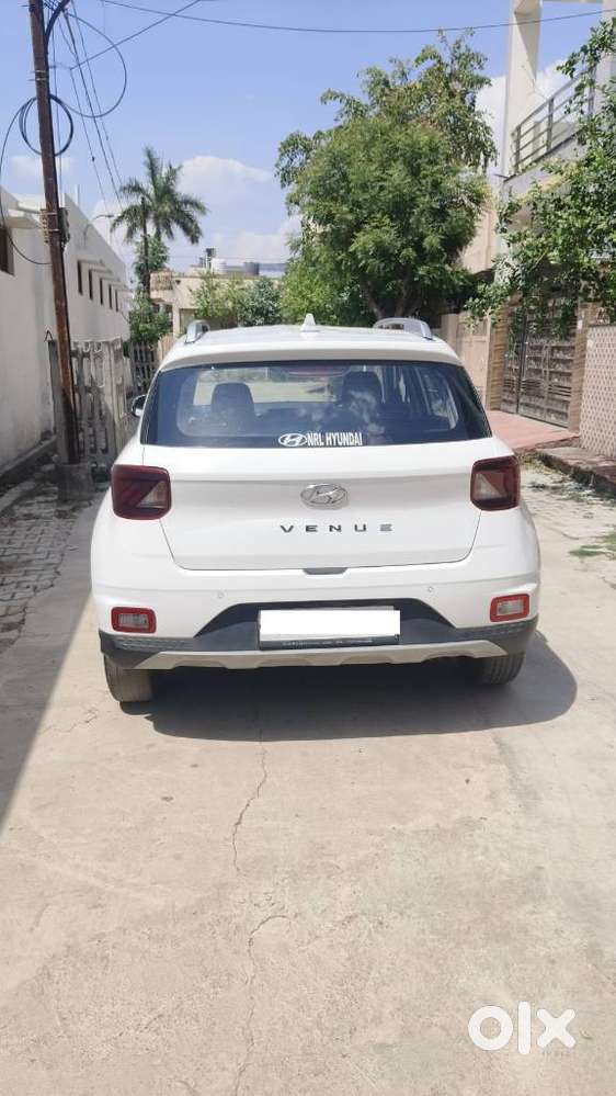 Hyundai Venue 1.2 S Plus, 2022, Petrol