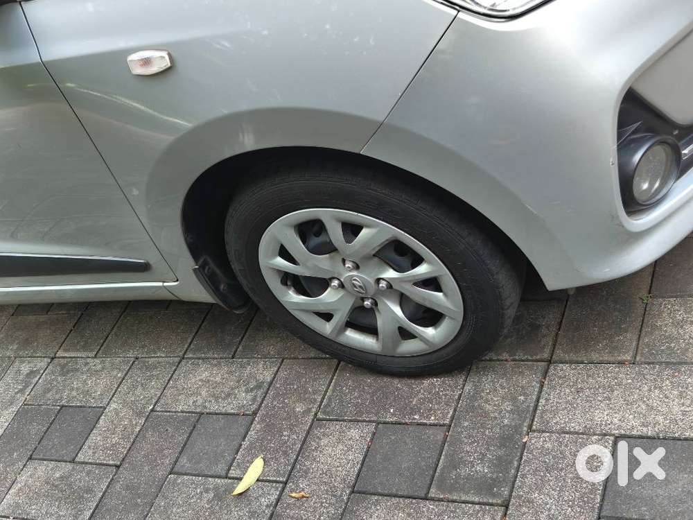 2017 Hyundai Grand I10 Sportz | Only 25,000 Km | Full Company Service