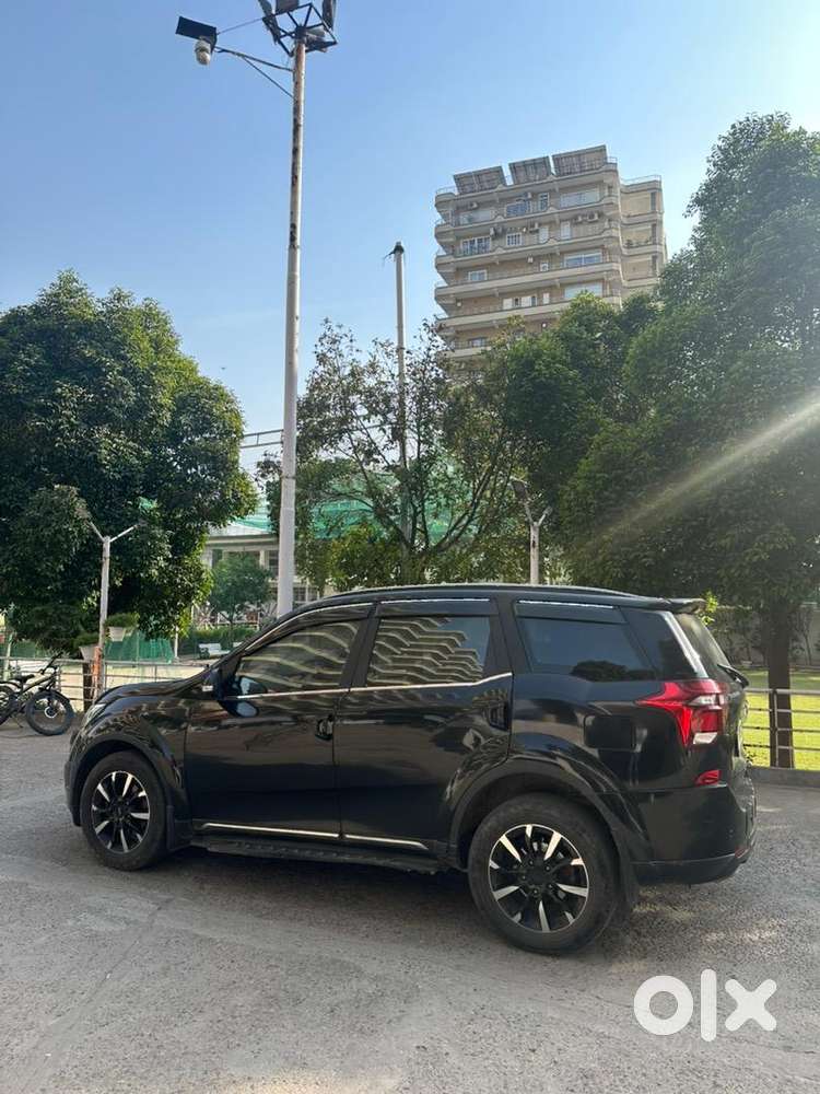 Xuv 500  W11  Nov 2018