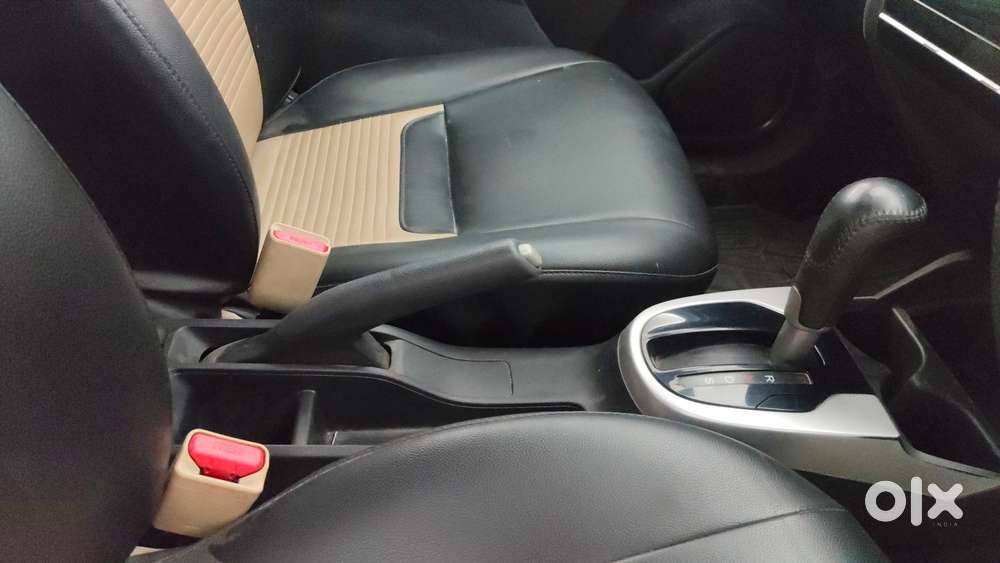 Honda Jazz 1.2 V At I Vtec, 2016, Petrol